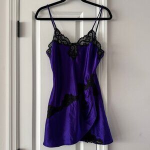 Vintage 1980s Victoria’s Secret Gold Label Purple Satin Slip Size small